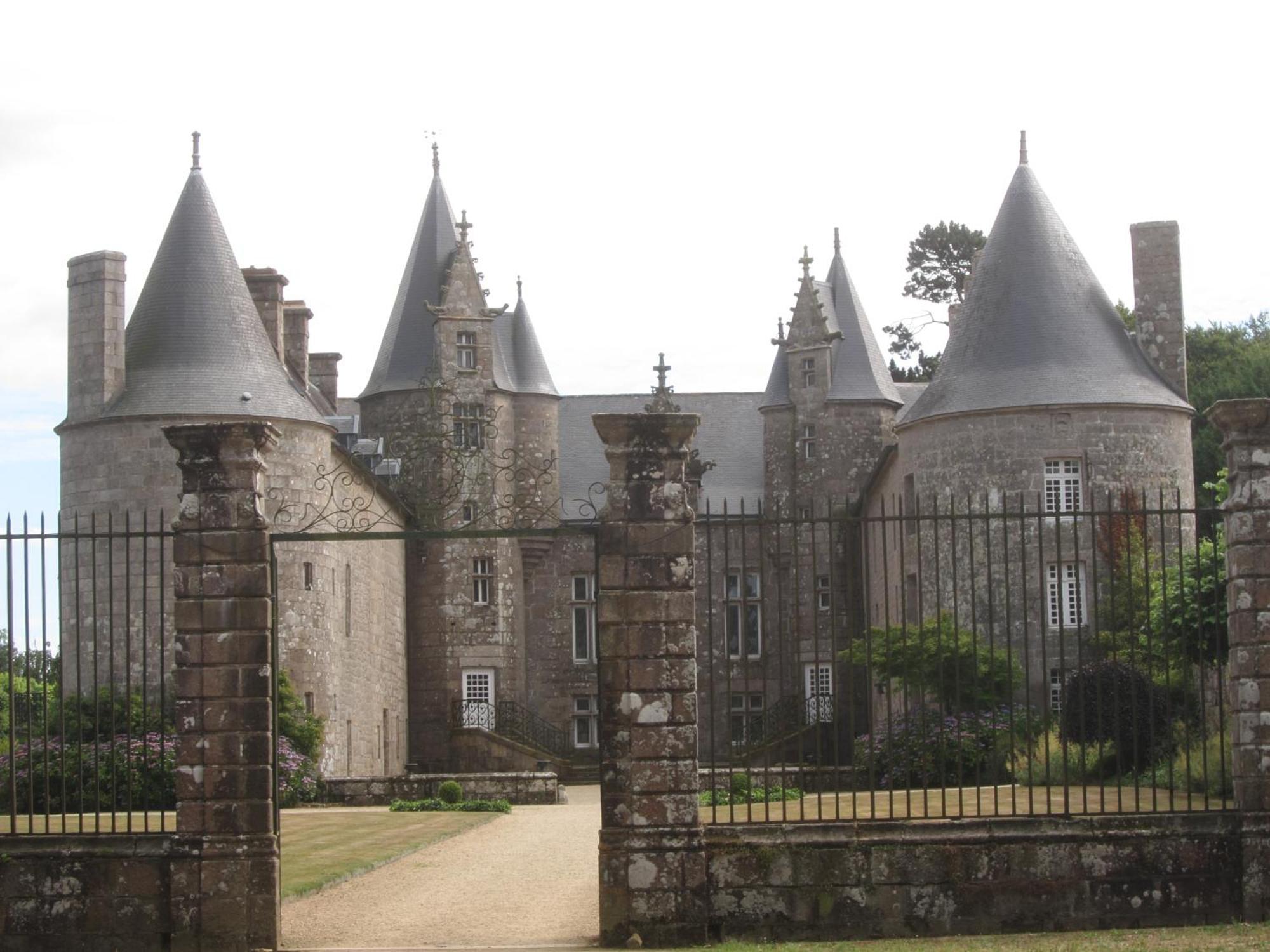 Les Balcons Du Tregor Panzió Lannion Kültér fotó